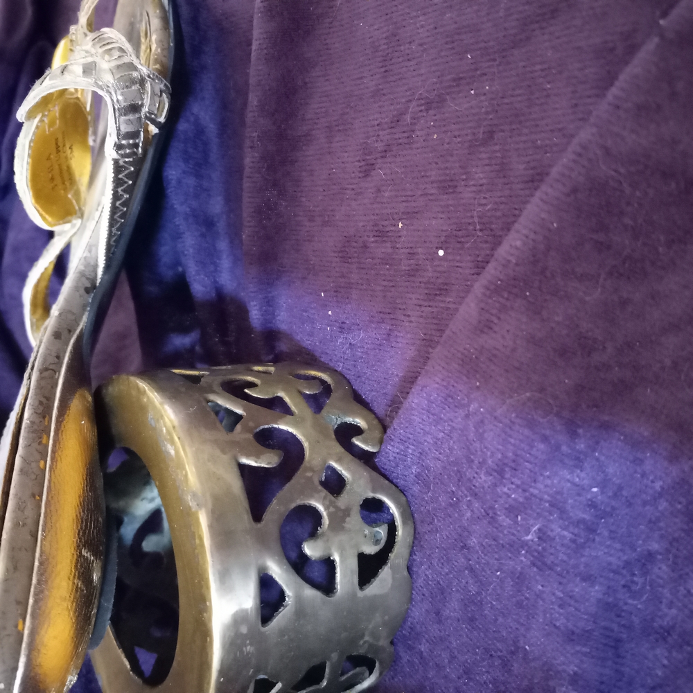 Elegant Women's Sandals with Gemstone Accents - Picture 6 of 6